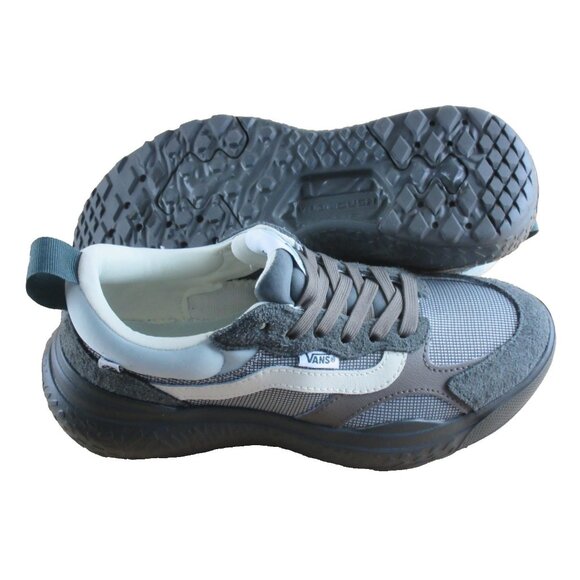 Vans Women's UltraRange Neo Vr3 Trail Shoes Light Green Black Size 8 NIB - Picture 3 of 7